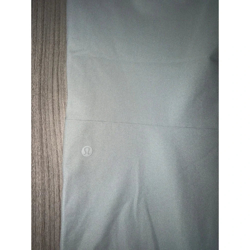 Lululemon ABC Jogger Mens Medium Light Grey Tapered Stretch Pants LM5A85S CR5